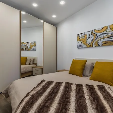 Sandstone A8 Marsascala - 15minute Drive To Valletta Apartamento Marsaskala